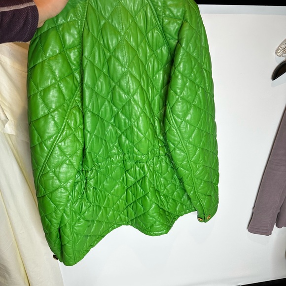 NWT Gucci QUILTED JACKET GREEN lamb skin from Gucci button closing pockets 40 S - Picture 8 of 16